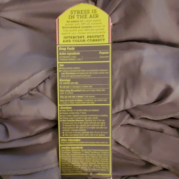 Benefit Air Patrol BB Cream Eyelid Primer - Picture 2 of 2